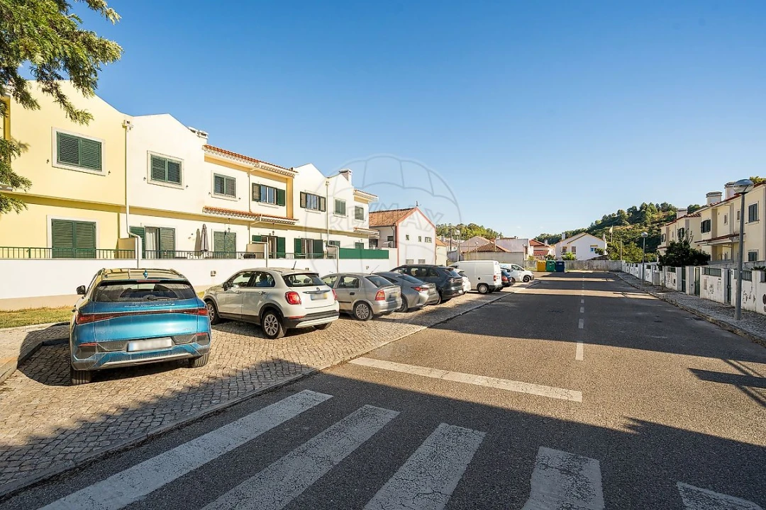 Moradia T3 para Venda em Abrigada e Cabanas de Torres Foto 25