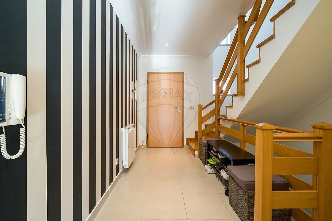 Moradia T3 para Venda em Abrigada e Cabanas de Torres Foto 1