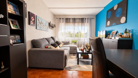 Apartamento T3 para Venda em Carregado e Cadafais