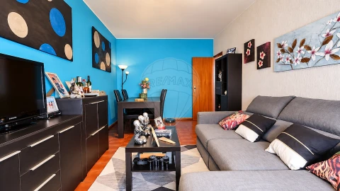 Apartamento T3 para Venda em Carregado e Cadafais