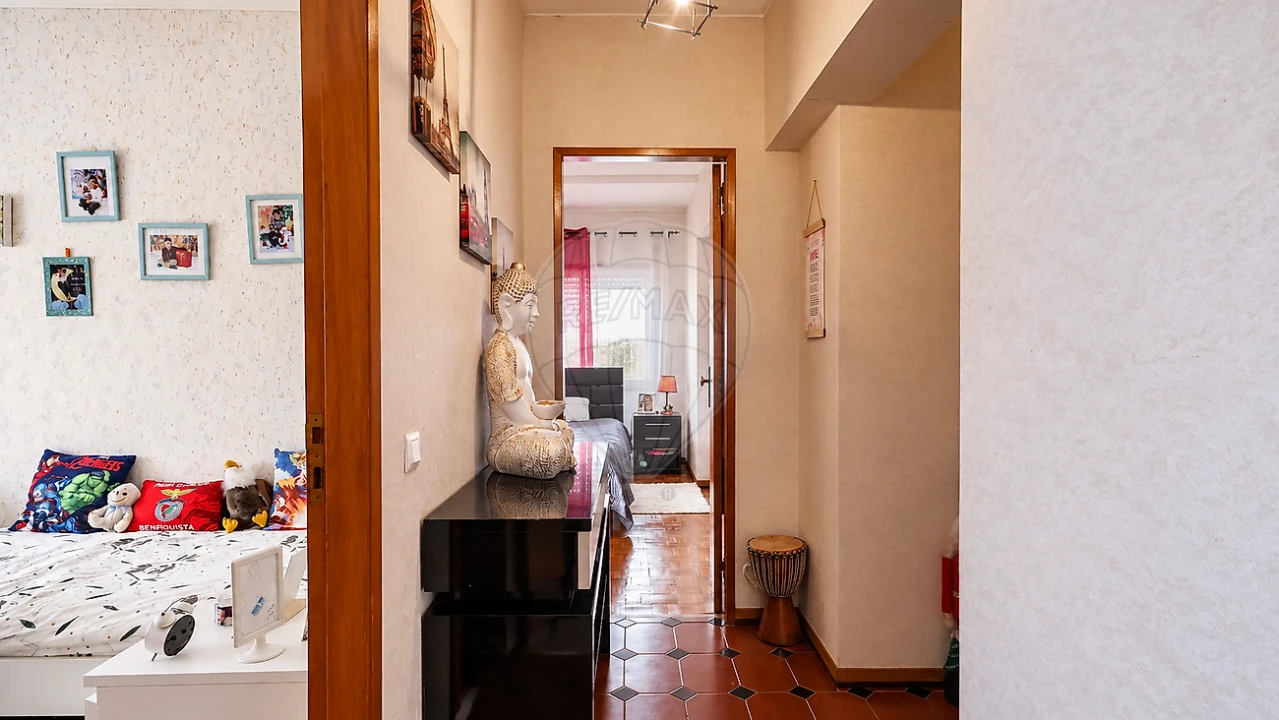 Apartamento T3 para Venda em Carregado e Cadafais Foto 17