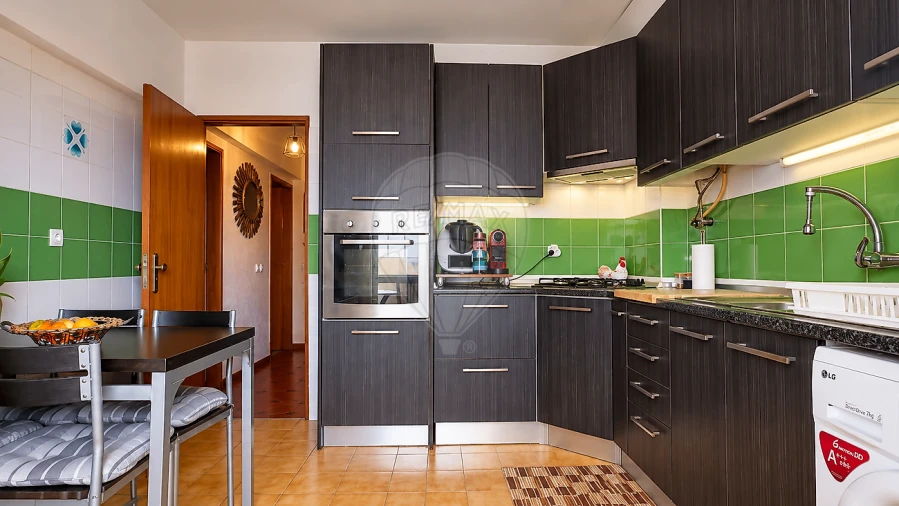 Apartamento T3 para Venda em Carregado e Cadafais Foto 2