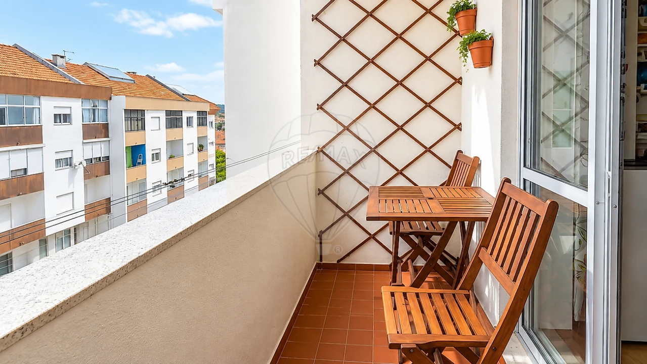 Apartamento T3 para Venda em Carregado e Cadafais Foto 12