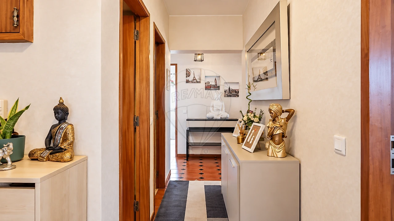 Apartamento T3 para Venda em Carregado e Cadafais Foto 16