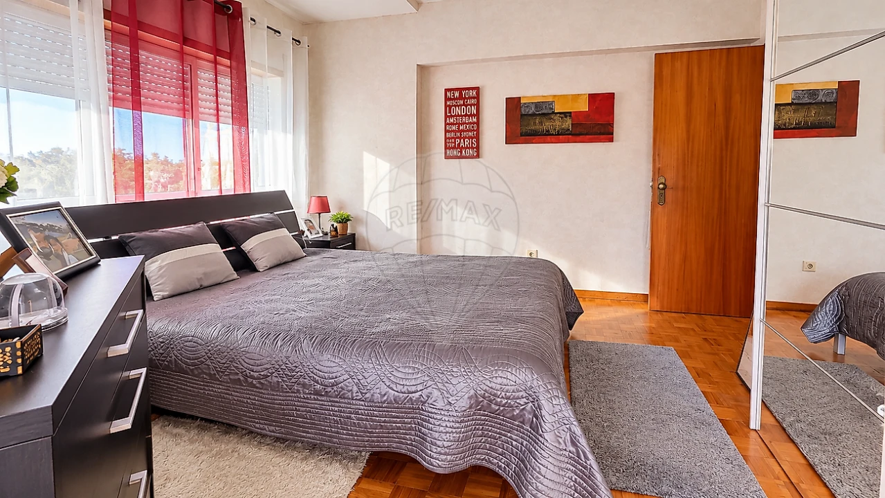 Apartamento T3 para Venda em Carregado e Cadafais Foto 9