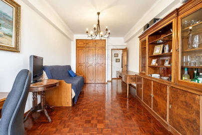 Apartamento T4 para Venda em Alvalade