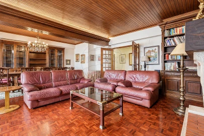 Apartamento T4 para Venda em Alvalade