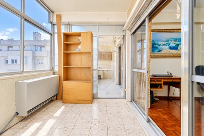 Apartamento T4 para Venda em Alvalade