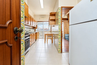 Apartamento T4 para Venda em Alvalade