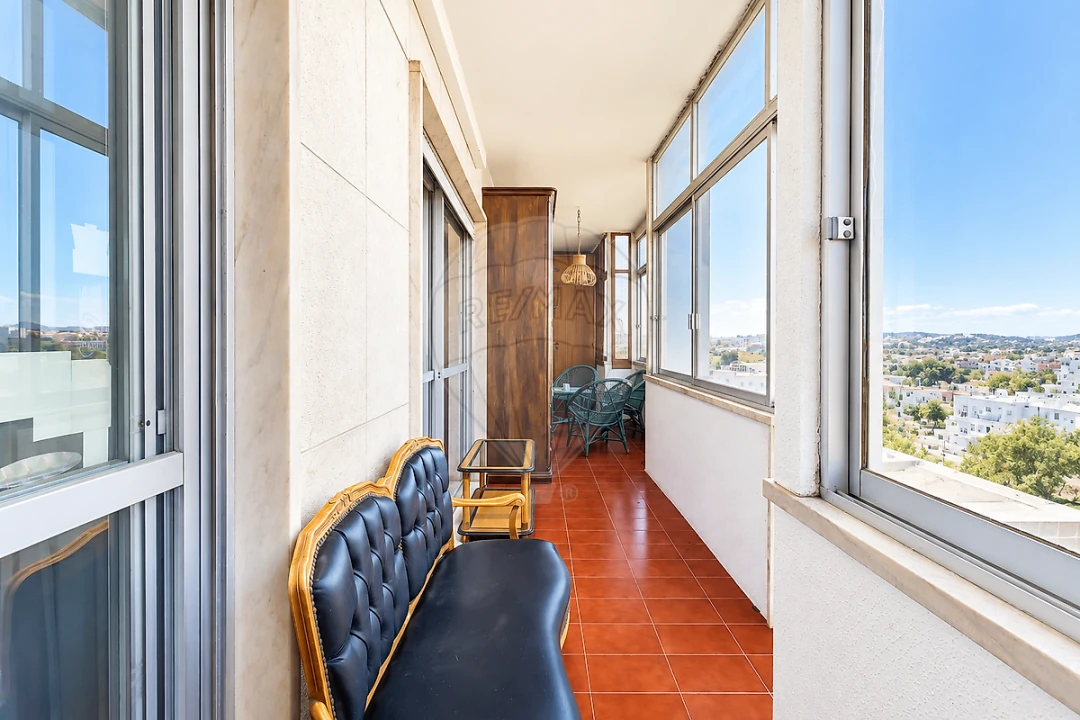 Apartamento T4 para Venda em Alvalade Foto 31