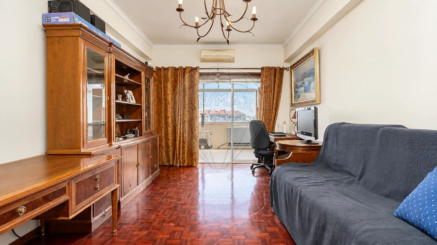 Apartamento T4 para Venda em Alvalade