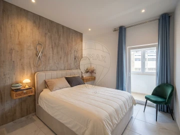 Apartamento T1 para Venda em Oeiras e São Julião da Barra, Paço de Arcos e Caxias