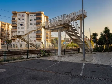 Apartamento T1 para Venda em Oeiras e São Julião da Barra, Paço de Arcos e Caxias