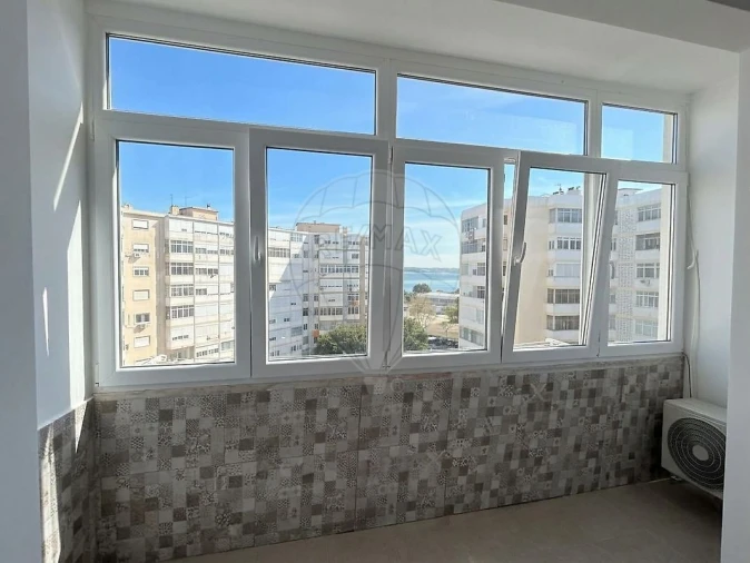 Apartamento T1 para Venda em Oeiras e São Julião da Barra, Paço de Arcos e Caxias Foto 6