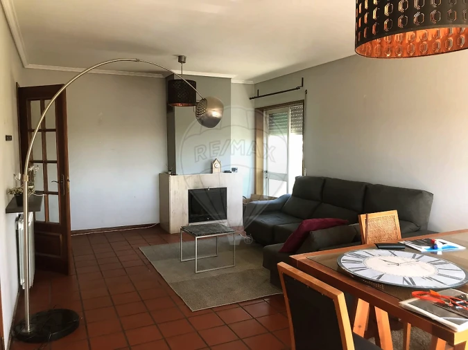 Apartamento T3 para Venda em Glória e Vera Cruz Foto 3