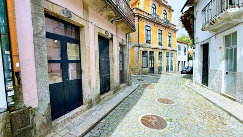 Loja para Arrendamento em Aldoar, Foz do Douro e Nevogilde