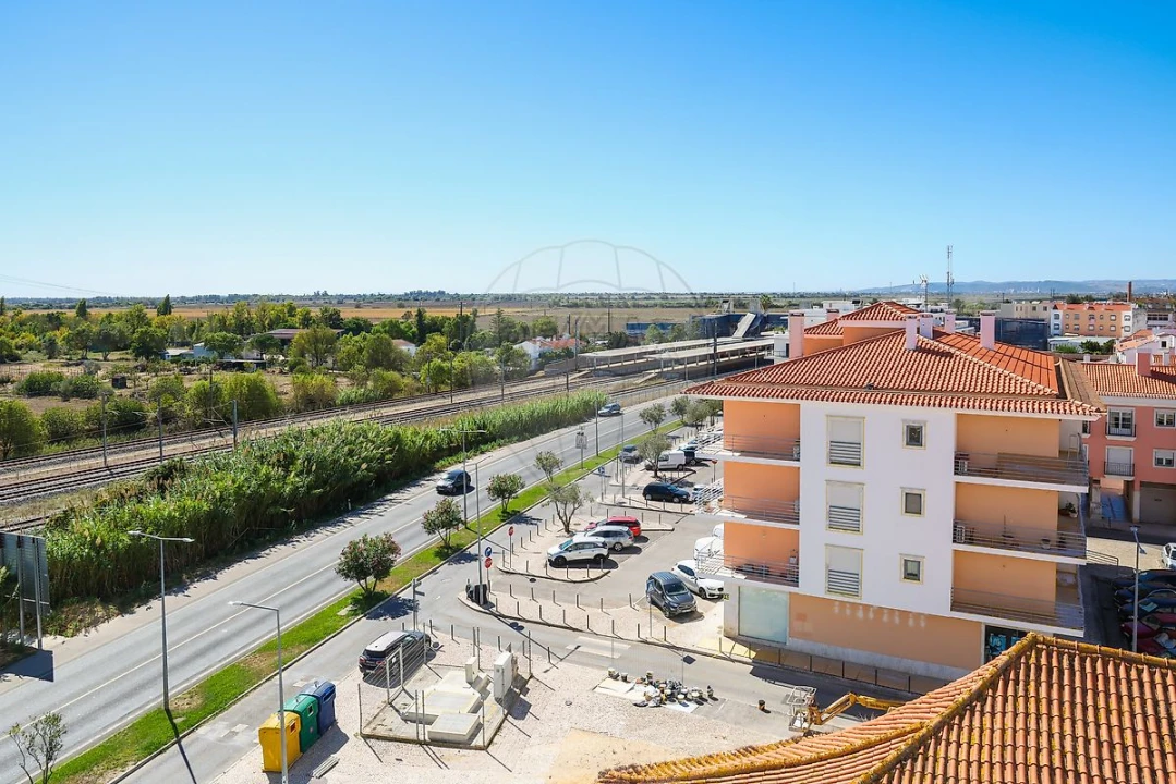 Apartamento T1 para Venda em Azambuja Foto 41