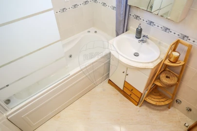 Apartamento T1 para Venda em Azambuja