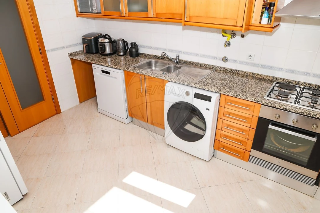 Apartamento T1 para Venda em Azambuja Foto 21