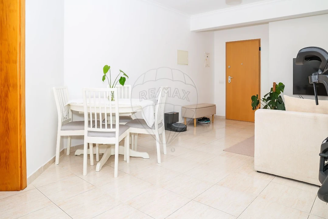 Apartamento T1 para Venda em Azambuja Foto 35