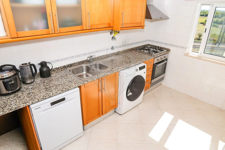 Apartamento T1 para Venda em Azambuja Foto 17
