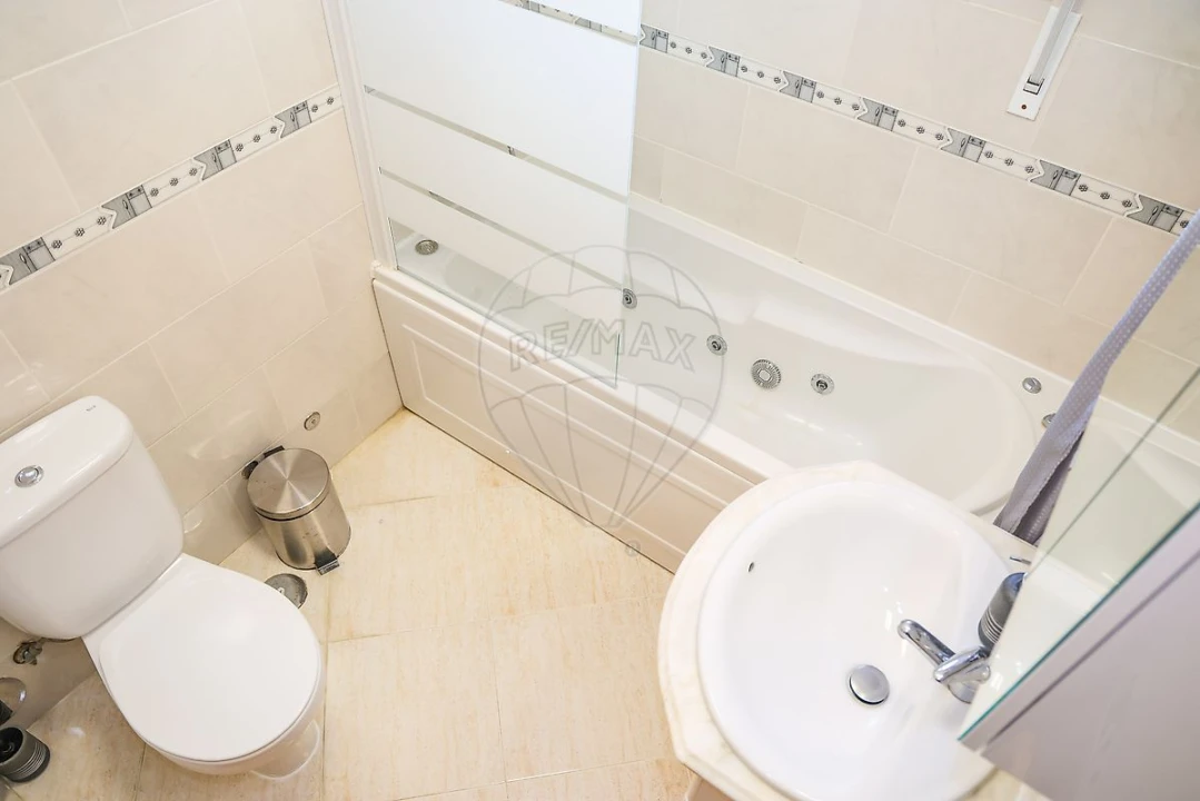 Apartamento T1 para Venda em Azambuja Foto 3