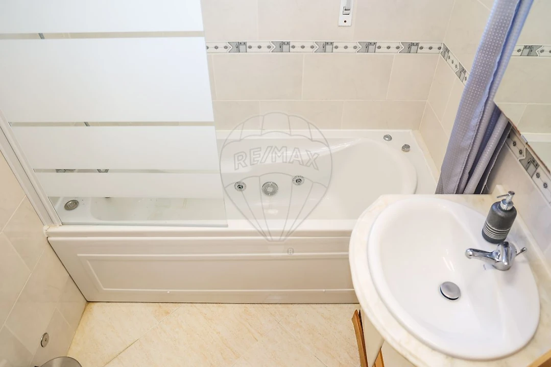 Apartamento T1 para Venda em Azambuja Foto 2