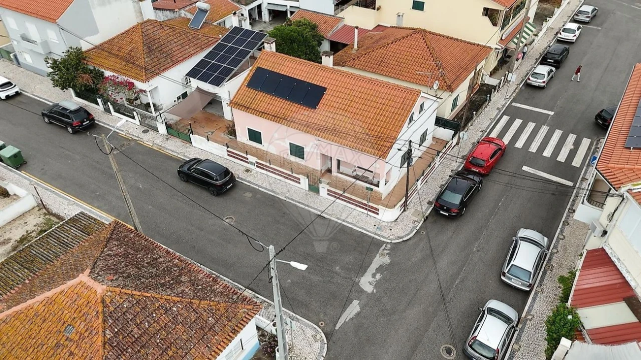 Moradia T2 para Venda em Samora Correia Foto 12