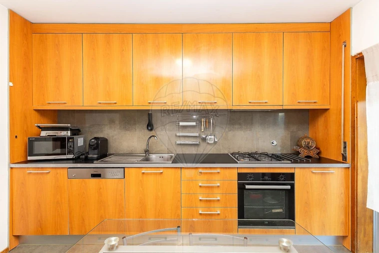Apartamento T2 para Venda em Castêlo da Maia Foto 8