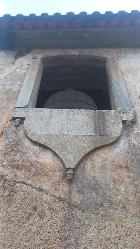 Moradia T3 para Venda em Sazes do Lorvão