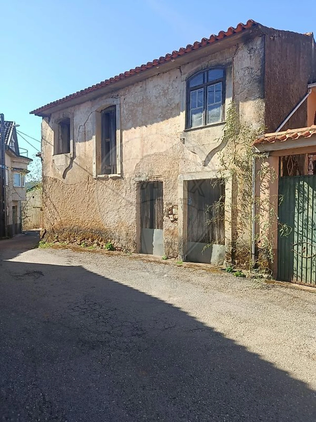 Moradia T3 para Venda em Sazes do Lorvão Foto 1