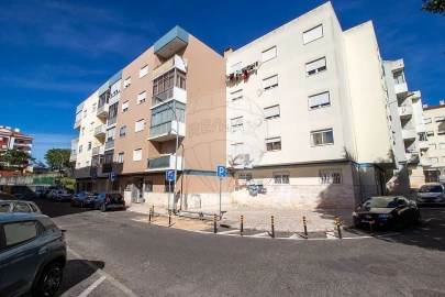 Apartamento T2 para Venda em Mina de Água