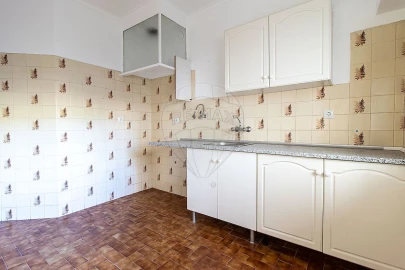 Apartamento T2 para Venda em Mina de Água