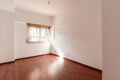 Apartamento T2 para Venda em Mina de Água