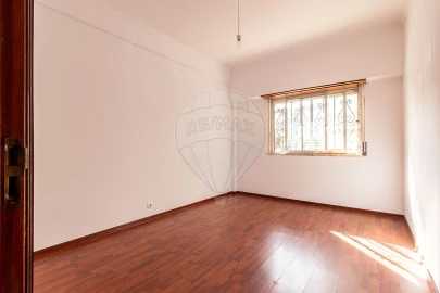 Apartamento T2 para Venda em Mina de Água