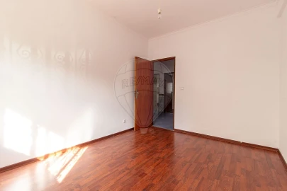 Apartamento T2 para Venda em Mina de Água