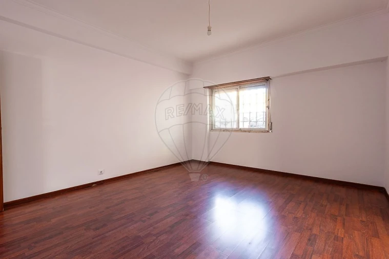 Apartamento T2 para Venda em Mina de Água Foto 14