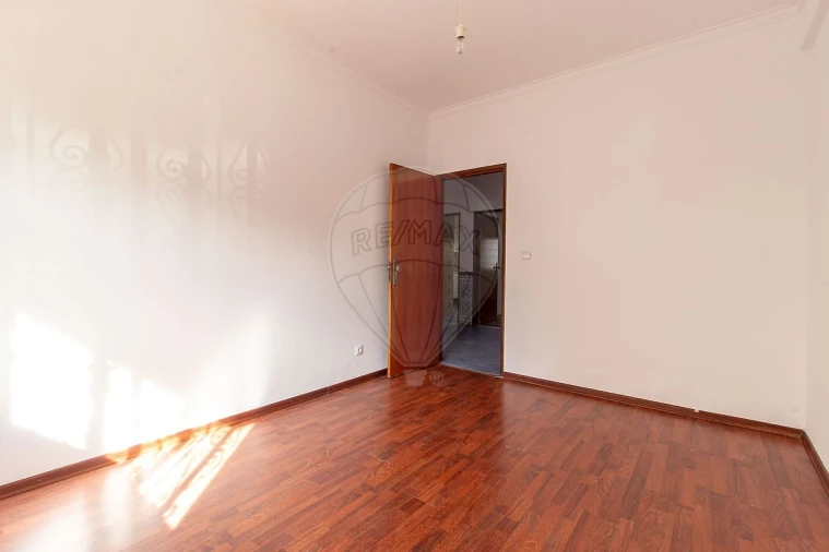 Apartamento T2 para Venda em Mina de Água Foto 8