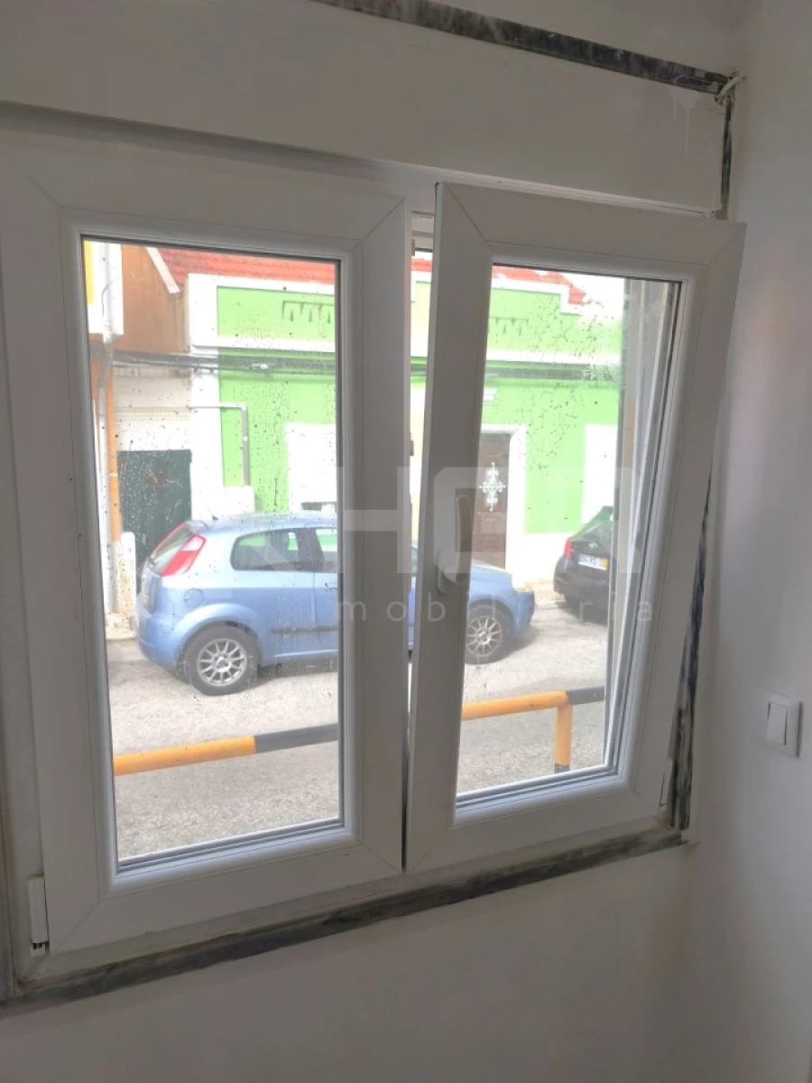 Moradia T2 para Venda em Baixa da Banheira e Vale da Amoreira Foto 9