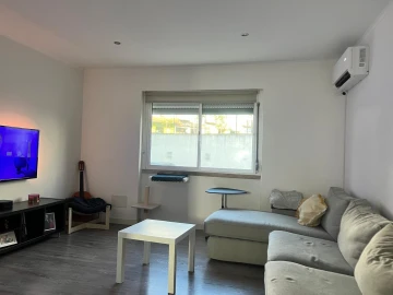 Apartamento T2 para Venda em Laranjeiro e Feijó