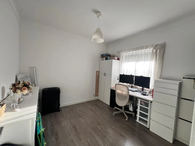 Apartamento T2 para Venda em Laranjeiro e Feijó Foto 16