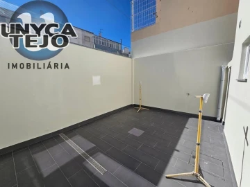Apartamento T2 para Venda em Baixa da Banheira e Vale da Amoreira