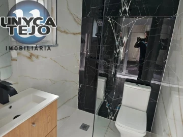 Apartamento T2 para Venda em Baixa da Banheira e Vale da Amoreira