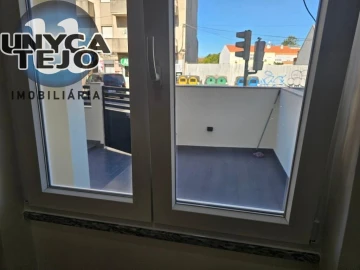 Apartamento T2 para Venda em Baixa da Banheira e Vale da Amoreira