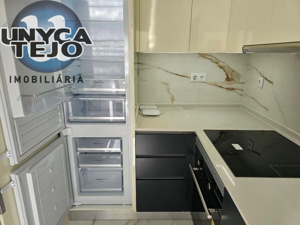 Apartamento T2 para Venda em Baixa da Banheira e Vale da Amoreira Foto 15