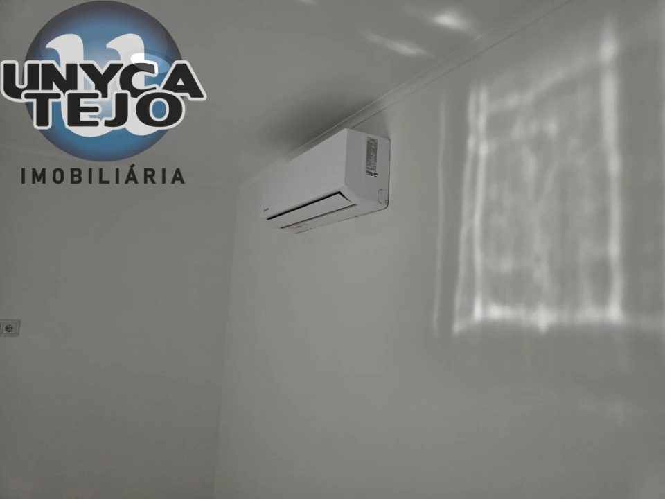Apartamento T2 para Venda em Baixa da Banheira e Vale da Amoreira Foto 28