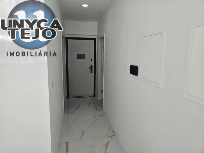 Apartamento T2 para Venda em Baixa da Banheira e Vale da Amoreira Foto 33