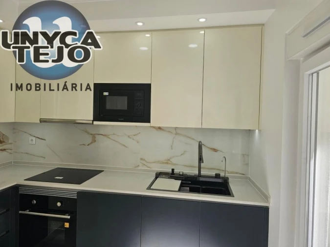 Apartamento T2 para Venda em Baixa da Banheira e Vale da Amoreira Foto 9