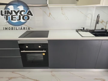 Apartamento T2 para Venda em Baixa da Banheira e Vale da Amoreira