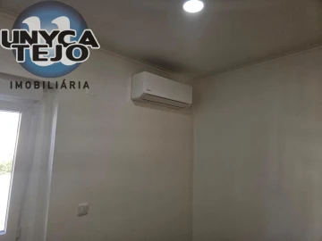 Apartamento T2 para Venda em Baixa da Banheira e Vale da Amoreira